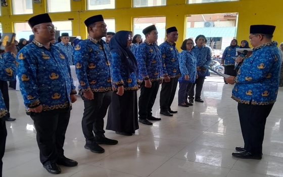 teks Fhoto : Penjabat Wali Kota Padangsidimpuan pidato inspiratif di pelantikan Korpri.