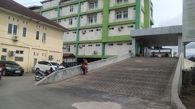 Rumah sakit umum padangsidimpuan