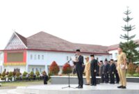 Bupati Tapsel H. Gus Irawan Pasaribu melantik dan mengambil sumpah 38 kepala sekolah jenjang SD dan SMP di lingkungan Pemkab Tapsel (Dok. Istimewa)