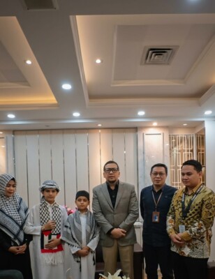 Ketua WPPC Ahmad Doli Kurnia Terima Kunjungan Dua Anak Pengungsi dari Gaza. (istimewa)