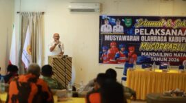Ketua Bidang Organisassi KONI Sumatera Utara H. Irwan Pulungan menekankan pentingnya cabor memiliki wadah yang jelas dan menjalankan seluruh kegiatan. (istimewa)
