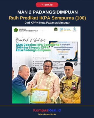 Penyerahan Sertifikat Penghargaan Nilai IKPA Sempurna (100) dari Kepala KPPN Kota Padangsidimpuan kepada Kepala Madrasah MAN 2 Padangsidimpuan, Lobimartua Hasibuan. ( Kemenag MAN 2 Padangsidimpuan)