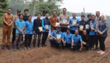 KNPI dan Pemuda Tani Indonesia Tanam serta Bagikan Bibit Jagung di Joring Natobang (Istimewa)
