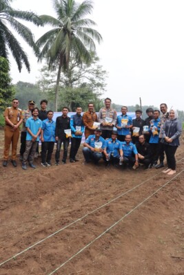 KNPI dan Pemuda Tani Indonesia Tanam serta Bagikan Bibit Jagung di Joring Natobang (Istimewa)